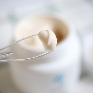 AYU25[아유트웬티파이브]다마스크로즈워터 베이스 천연 수분 촉촉 크림 — 4점을 준 리뷰어가 2021년 5월 올린 사용 사진
