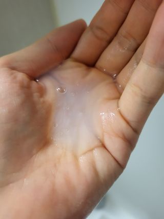 르핸스 퍼포밍 5 샴푸 비반트 포렛/베티버 포그 — 5점을 준 리뷰어가 2022년 12월 올린 사용 사진