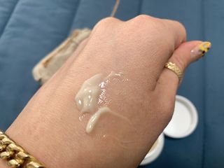 AYU25[아유트웬티파이브]다마스크로즈워터 베이스 천연 수분 촉촉 크림 — 5점을 준 리뷰어가 2021년 4월 올린 사용 사진