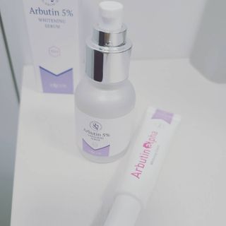 이엔코스 알부틴5프로화이트닝세럼 — 5점을 준 리뷰어가 2021년 3월 올린 사용 사진