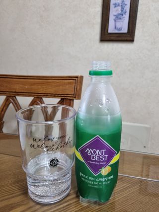 몽베스트 Montbest with Sparkling water Lemon OR Lime 20병(랜덤) — 3.5점을 준 리뷰어가 2022년 7월 올린 사용 사진