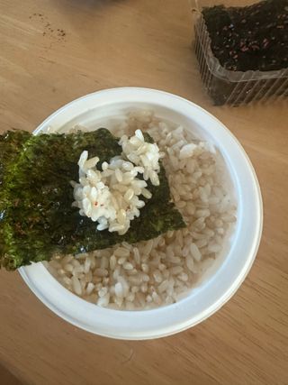 [구매평]양반 동원 양반 100밥 현미밥, 130g, 12개 — 4.5점을 준 리뷰어가 2025년 4월 올린 사용 사진
