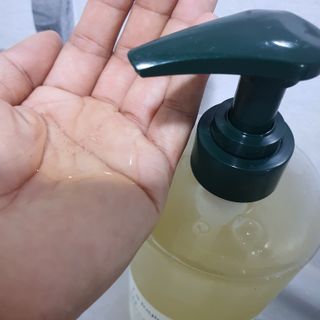 라로지크 X4 스케일링 퍼퓸 샴푸 1,000mℓ — 5점을 준 리뷰어가 2022년 1월 올린 사용 사진