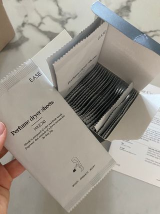 [이즈라이프코스메틱] 퍼퓸 드라이어 시트 히노끼향  or 블랑향 2중 택1 30매 — 5점을 준 리뷰어가 2021년 5월 올린 사용 사진