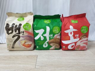 [풀무원] 자연은맛있다 정면, 백면, 홍면  세트 — 5점을 준 리뷰어가 2021년 4월 올린 사용 사진