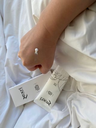 렉스리 데일리 톤업 크림 Rexri Daily Tone Up Cream — 5점을 준 리뷰어가 2022년 9월 올린 사용 사진