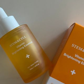 체르엠 스템앤셀 비타민 브라이트닝 에센스 30ml 1개 — 5점을 준 리뷰어가 2021년 9월 올린 사용 사진