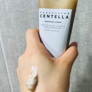 스킨1004 [SKIN1004] 마다가스카르 센텔라 앰플 폼 125ml — 5점을 준 리뷰어가 2024년 9월 올린 사용 사진