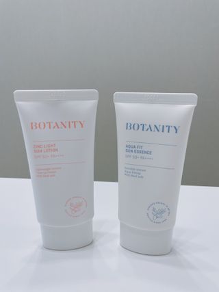 보타니티 촉촉수분자차 아쿠아핏 선 에센스 50ml + 보송톤업자차 징크 선 로션 50ml SPF50+ PA++++ (4/25) — 5점을 준 리뷰어가 2022년 5월 올린 사용 사진