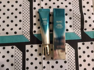 [NEW 탄력유턴 아이크림] AHC 유스 래스팅 리얼 아이크림 포 페이스 — 5점을 준 리뷰어가 2021년 3월 올린 사용 사진