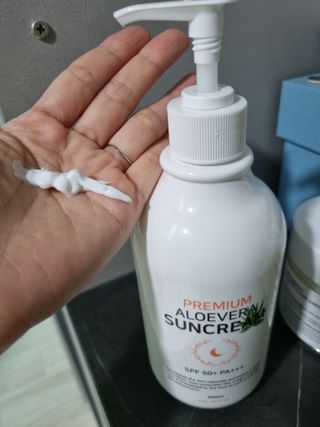 [닥터문] 프리미엄 알로에베라 선크림 500ml — 5점을 준 리뷰어가 2022년 6월 올린 사용 사진