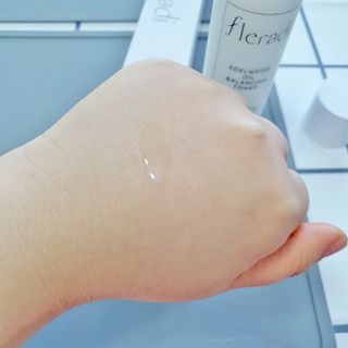플레라디 에델바이스 오일 밸런싱 토너 — 4.5점을 준 리뷰어가 2021년 4월 올린 사용 사진