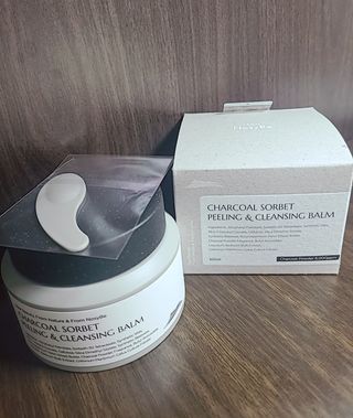 프롬노시베 차콜 소르베 필링 앤 클렌징 밤 — 5점을 준 리뷰어가 2022년 1월 올린 사용 사진
