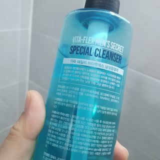 다슈코리아 다슈 데일리 비타플렉스 남성 청결제 — 5점을 준 리뷰어가 2021년 1월 올린 사용 사진