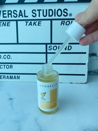 랑벨 비타 에너지 잡티 앰플 50ml 고농축 비타민, 저자극, 수분 촉촉, 미백 앰플 — 4.5점을 준 리뷰어가 2022년 3월 올린 사용 사진