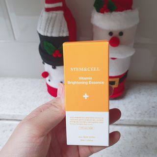 체르엠 스템앤셀 비타민 브라이트닝 에센스 30ml 1개 — 5점을 준 리뷰어가 2021년 12월 올린 사용 사진