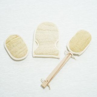 노바리타 배쓰루파 컬렉션 3종 - 타원형 샤워패드+바디스크럽 장갑+바디스틱 — 5점을 준 리뷰어가 2023년 8월 올린 사용 사진