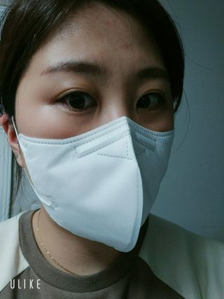 [푸름웰니스] KF94 비움 마스크 - 화이트 — 5점을 준 리뷰어가 2021년 3월 올린 사용 사진