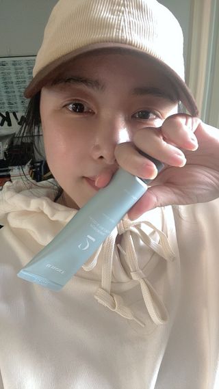 르핸스 퍼포밍 2 핸드&네일 비반트포렛/베티버포그 — 5점을 준 리뷰어가 2023년 2월 올린 사용 사진