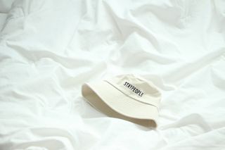 [스테이피플] STAYPEOPLE BUCKET HAT (IVORY) — 5점을 준 리뷰어가 2022년 9월 올린 사용 사진
