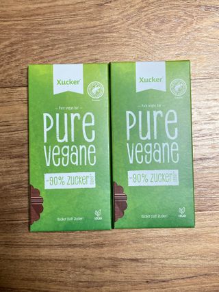 당류2g 자일리톨로 단맛을낸 슈카 퓨어비건 무설탕초콜릿 Xucker vegan 2개입 — 4.5점을 준 리뷰어가 2021년 4월 올린 사용 사진