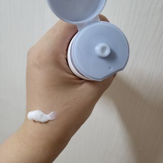 [크리스앤릴리] 애플 그래뉼 클렌징폼 — 3점을 준 리뷰어가 2022년 9월 올린 사용 사진