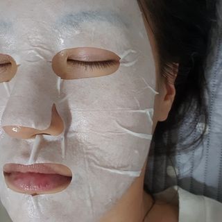 방방곳곳 편림초 수분진정 화이트닝 마스크팩 — 5점을 준 리뷰어가 2022년 10월 올린 사용 사진