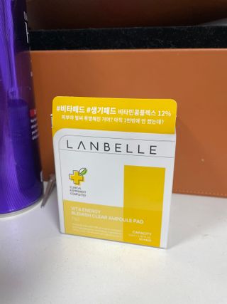 랑벨 비타 에너지 잡티 앰플 패드 65매 (투명하고 밝은 얼굴 광채패드) — 5점을 준 리뷰어가 2022년 6월 올린 사용 사진