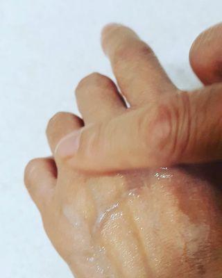 체르엠  프루브 콜라겐 앰플세럼 60ml 1병 — 5점을 준 리뷰어가 2021년 10월 올린 사용 사진