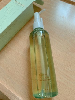 스킨큐어 산다화 순한 클렌징 동백 오일 200ml — 5점을 준 리뷰어가 2023년 4월 올린 사용 사진