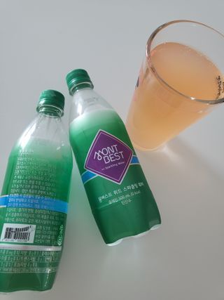 몽베스트 Montbest with Sparkling water Plain 20병 — 5점을 준 리뷰어가 2021년 11월 올린 사용 사진