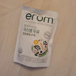 이롬 황성주 박사의 국산콩 두유 검은콩과 17곡 프리미엄 — 5점을 준 리뷰어가 2021년 5월 올린 사용 사진