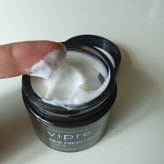 비프리코스메틱 뉴 프레쉬 크림 80ml — 5점을 준 리뷰어가 2023년 3월 올린 사용 사진