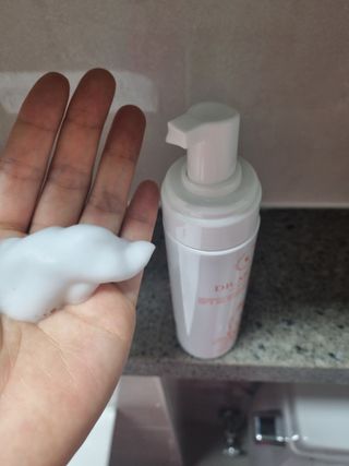 MF프리 [닥터문] 유산균 락토케어 질경초 여성청결제 200ml (폼타입) — 5점을 준 리뷰어가 2022년 7월 올린 사용 사진