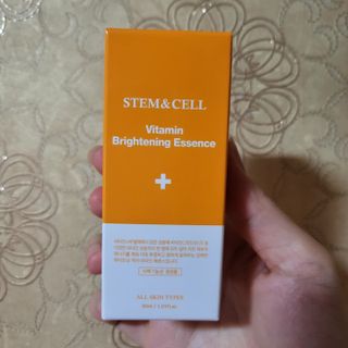 체르엠 스템앤셀 비타민 브라이트닝 에센스 30ml 1개 — 5점을 준 리뷰어가 2022년 1월 올린 사용 사진