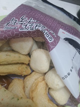 오마뎅 모듬어묵탕 — 5점을 준 리뷰어가 2021년 6월 올린 사용 사진