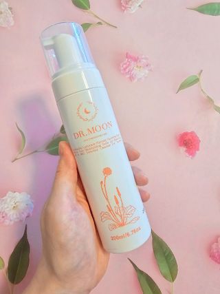 MF프리 [닥터문] 유산균 락토케어 질경초 여성청결제 200ml (폼타입) — 5점을 준 리뷰어가 2024년 8월 올린 사용 사진