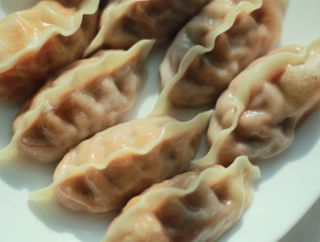 삼양냉동 [삼양] 얇은피불닭왕교자+얇은피까르보불닭왕교자 총4팩 — 5점을 준 리뷰어가 2021년 2월 올린 사용 사진