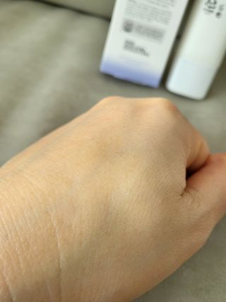 바노바기 코스메틱 바노바기 밀크씨슬 리페어 시카 선스크린 플러스 50ml — 5점을 준 리뷰어가 2023년 1월 올린 사용 사진