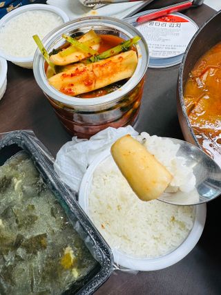 셰프애찬 알타리김치 총각김치 1kg — 4점을 준 리뷰어가 2022년 10월 올린 사용 사진
