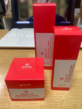 아이앤립 / EYENLIP 아이앤립 연어오일 리바이탈라이징 토너+앰플+크림 3종 세트 — 4점을 준 리뷰어가 2021년 5월 올린 사용 사진