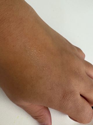[쿠팡] 블립 수분 알로에 페이스 얼굴 진정 앰플 안개분사 미스트 스프레이 세럼, 50ml, 1개 — 4점을 준 리뷰어가 2024년 11월 올린 사용 사진