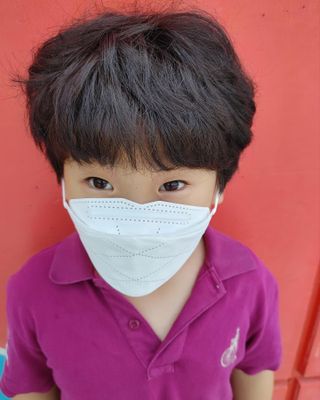 케이파이 나날마스크 [케이파이 나날] KF94 마스크 50매입 (개별포장) ,  여름에도 좋은 숨쉬기 편한 순수 국산 마스크 — 5점을 준 리뷰어가 2022년 7월 올린 사용 사진