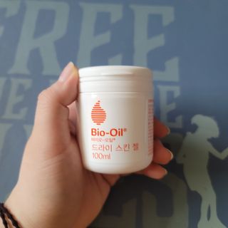 바이오오일 [바이오-오일] 드라이 스킨 젤 100ml — 5점을 준 리뷰어가 2021년 7월 올린 사용 사진