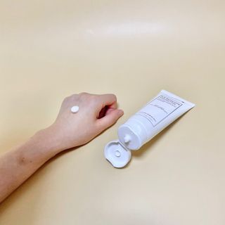 셀프 모이스처라이징 프로텍션 크림 셀프 모이스처라이징 프로텍션크림 — 5점을 준 리뷰어가 2022년 4월 올린 사용 사진