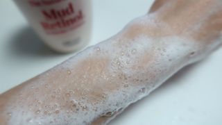 벨먼 내추럴 스파 머드레티놀 바디워시(그린로즈, 미드나잇 피오니) — 5점을 준 리뷰어가 2022년 6월 올린 사용 사진