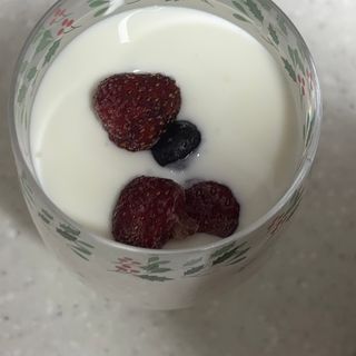 프리_[덴마크] 진하고 더 고소한 플레인 요거트 1.8L — 4.5점을 준 리뷰어가 2025년 5월 올린 사용 사진