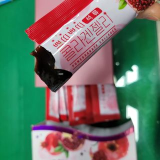 헬스업_쁘띠쁘띠석류콜라겐젤리_20g x 14포 — 5점을 준 리뷰어가 2021년 2월 올린 사용 사진