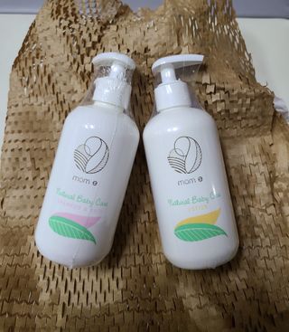 mom e 맘이 내추럴 베이비 케어 샴푸앤바스+로션 — 5점을 준 리뷰어가 2021년 1월 올린 사용 사진