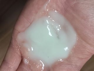 [후르디아] 아보카도 비건 약산성 효소필링젤 — 5점을 준 리뷰어가 2024년 1월 올린 사용 사진